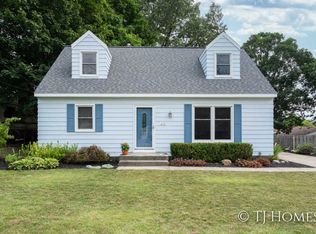 2538 Valleyview St SW, Wyoming, MI 49519