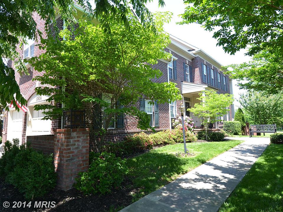 1st image of 18454 Lanier Island Sq
