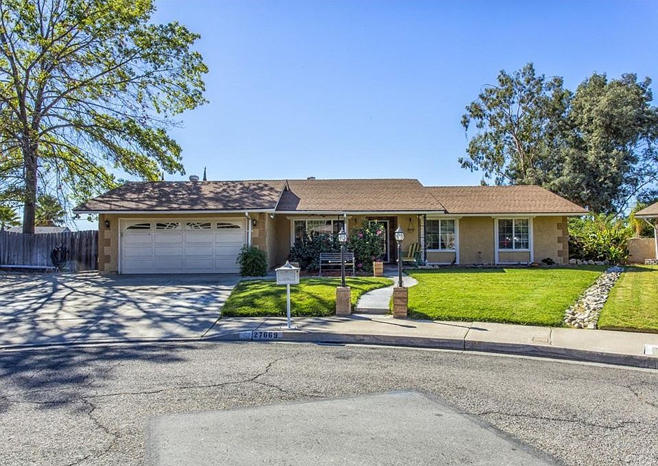1st image of 27669 Rainbow Ct