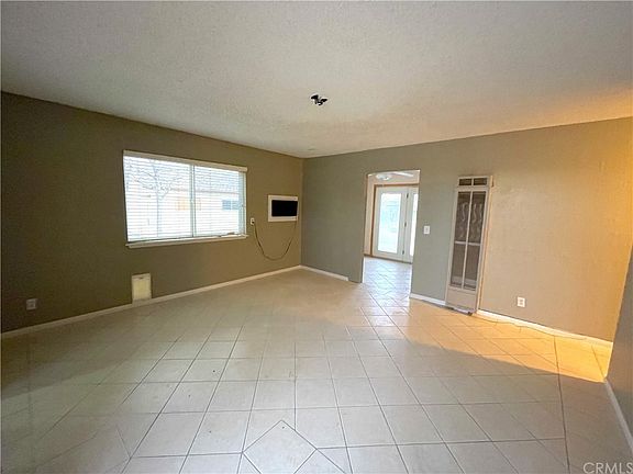3rd image of 15669 Jasmine St