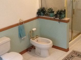 7 Duke Ct, Bridgewater, NJ 08807