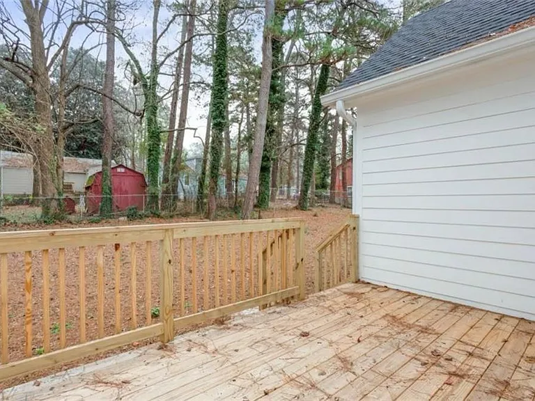 2932 Palm Dr — Photo 6