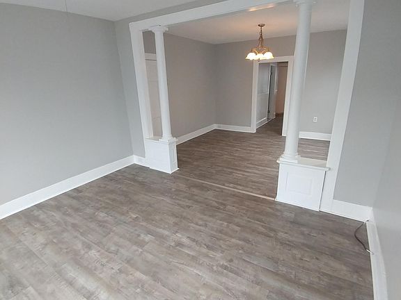 5th image of 420 Maple St APT 4
