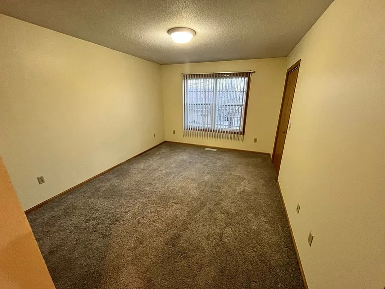 5624 Gables Dr — Photo 8
