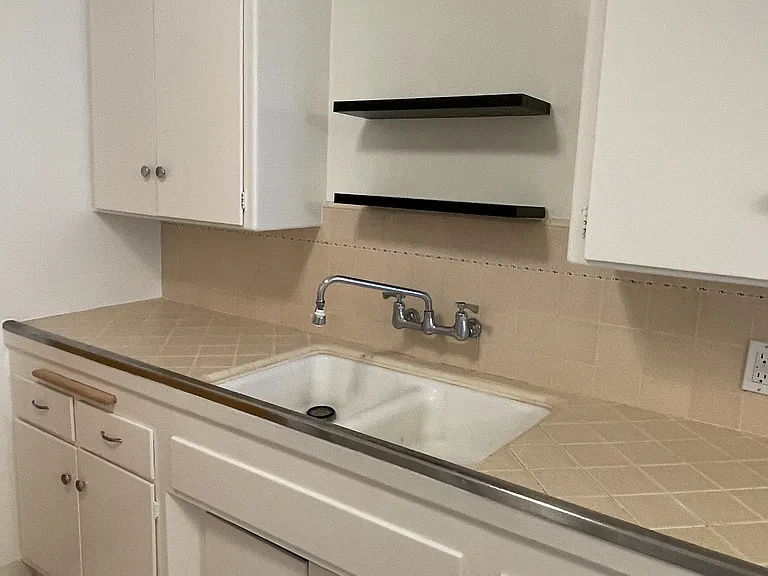 3355 Manning Ave — Photo 28