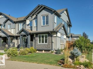 160 Desrochers Gate SW, Edmonton, AB T6W 3H8