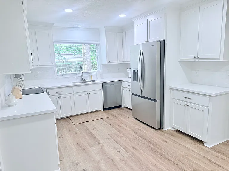 114 Redbud Trl — Photo 36