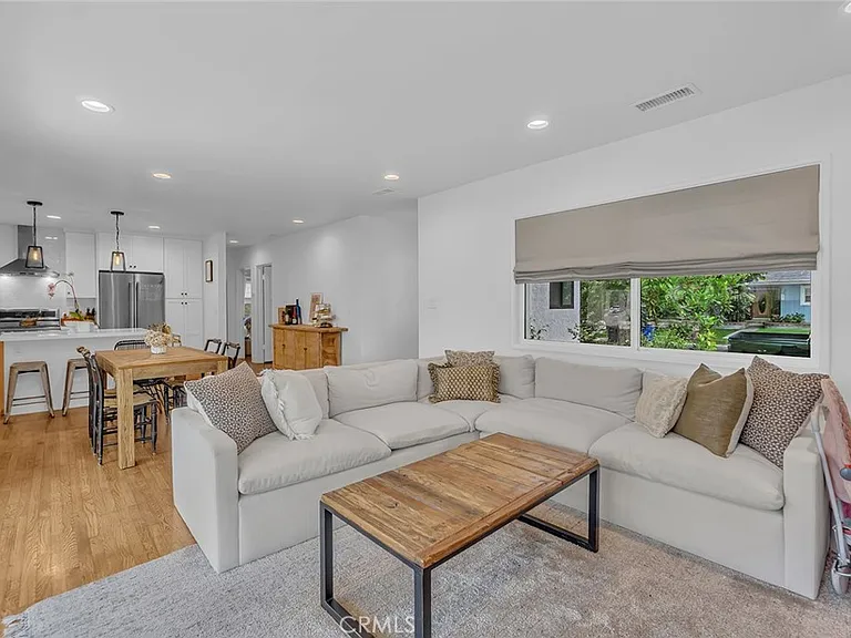 3220 Iroquois Ave — Photo 8