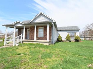 8131 E Laughlin St, Dugger, IN 47848