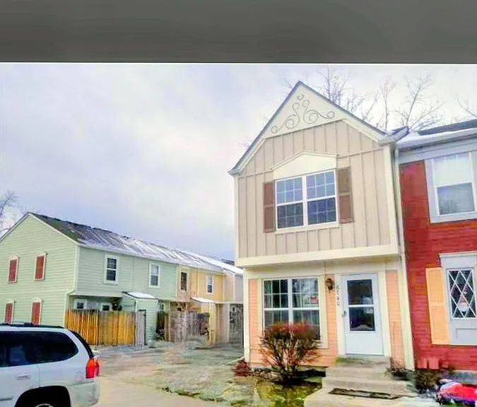 6740 S Independence St — Photo 1