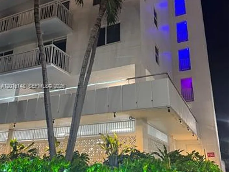 401 Ocean Dr #924 — Photo 35