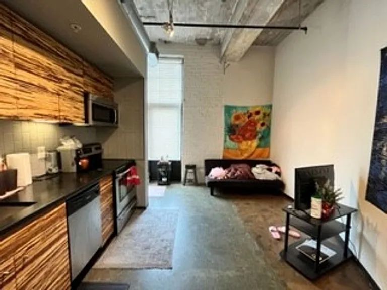 415 Oliver Hill Way — Photo 11