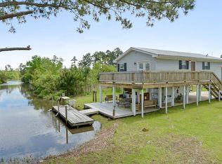 10068 Alabama St, Bay Saint Louis, MS 39520