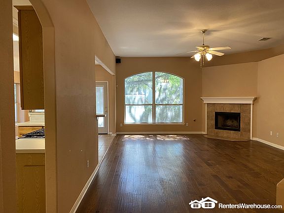 3rd image of 15821 W Dorman Dr