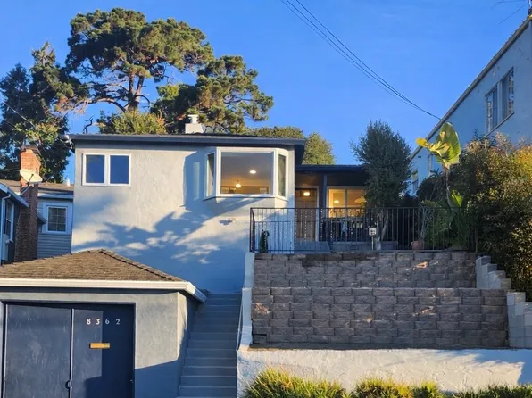 8362 Outlook Ave, Oakland, CA 94605