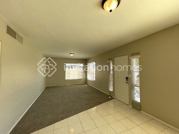 3rd image of 530 W 1st St