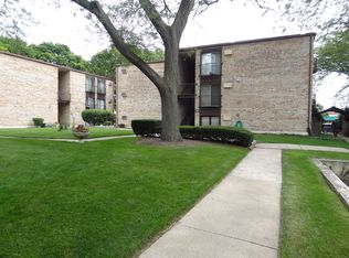 1950 Cherry Ln APT 115, Northbrook, IL 60062