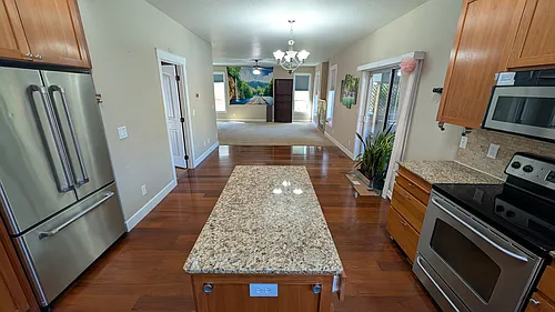 250 N Cole Ave Photo 1