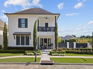 105 Moondance Ln, Lafayette, LA 70508