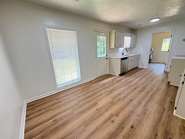 36 Kennedy St — Photo 4