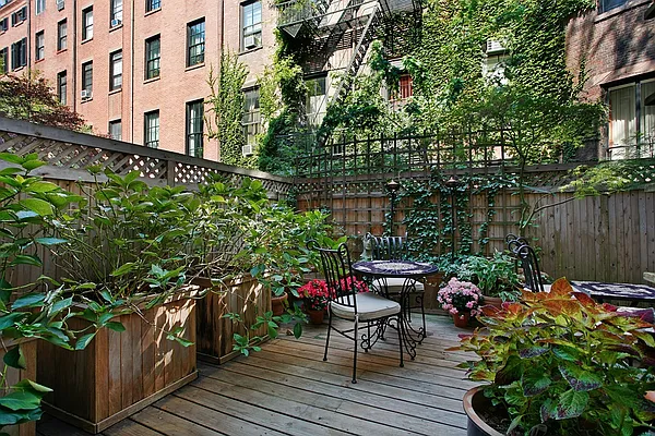 Sold by Corcoran | media 25