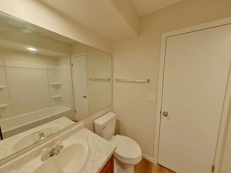1717 S Cypress St — Photo 7