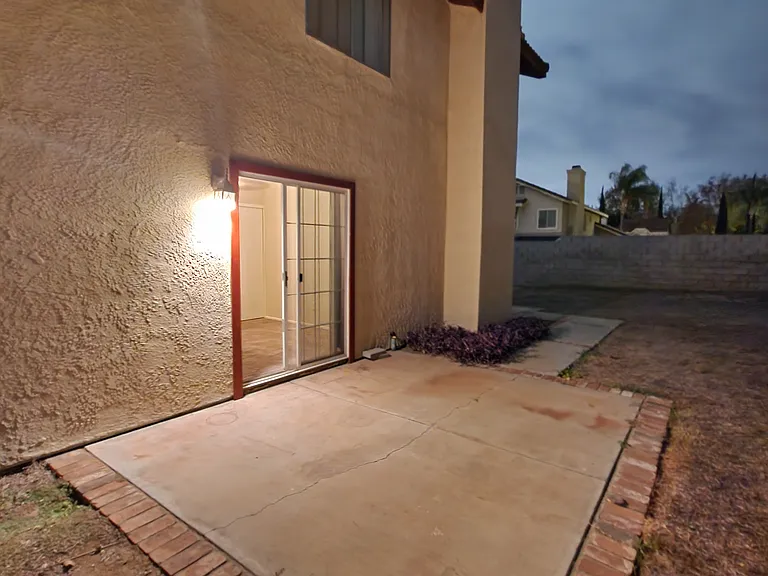 2863 Bragg St — Photo 3