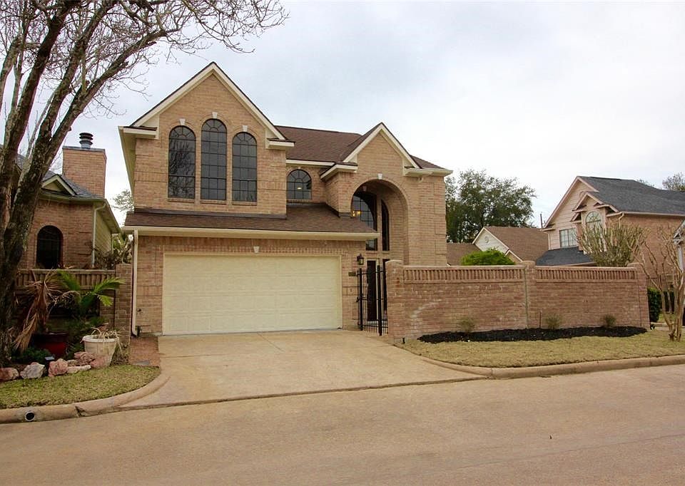 1st image of 6985 Oakwood Park