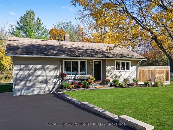 3rd image of 1646 Dunrobin Rd