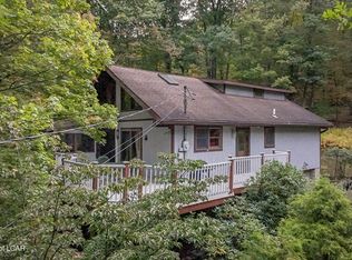 329 Shingle Mill Dr, Drums, PA 18222