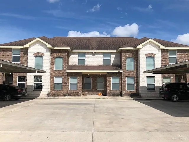 1602 W Omni Ave