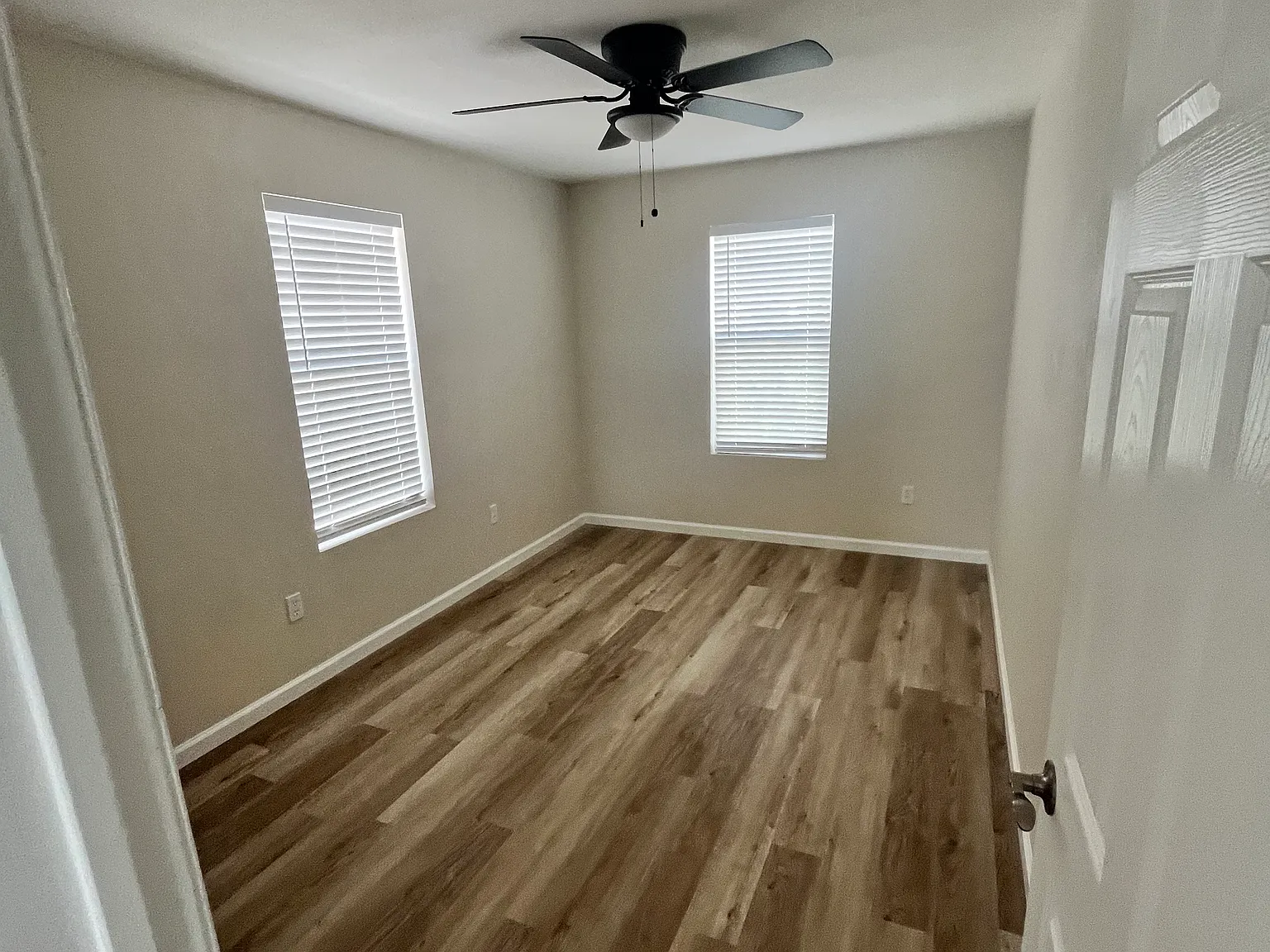 3 Bed 2 Bath Home with Covered Parking — Photo 4
