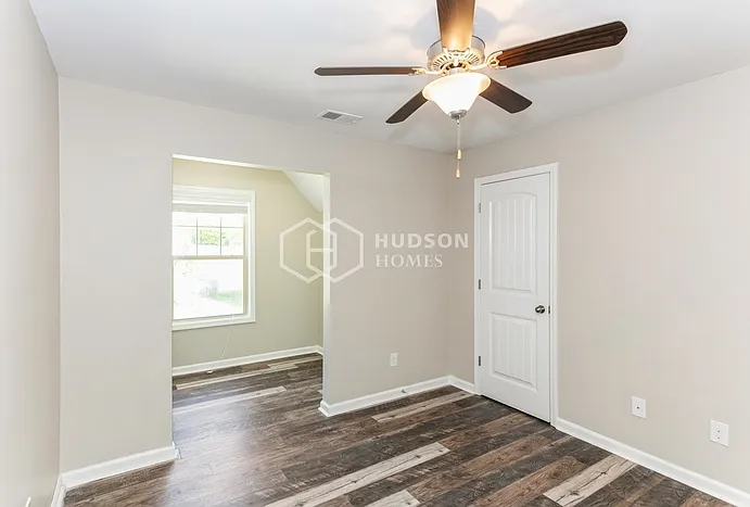 319 Lanier Ct — Photo 19