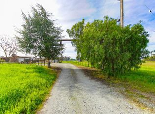 251 Santa Ana Valley Rd, Hollister, CA 95023