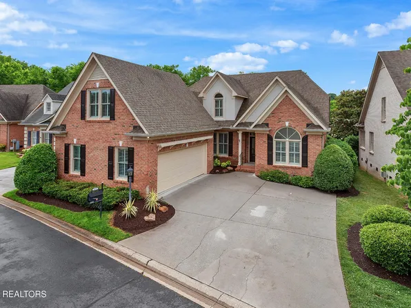 1105 Highgrove Garden Way, Knoxville, TN 37922