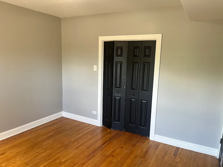 6307 N Fairfield Ave #1 — Photo 4