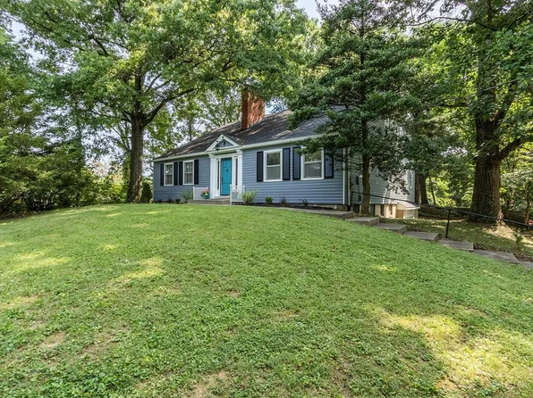 6026 Winton Ridge Ln, Cincinnati, OH 45232