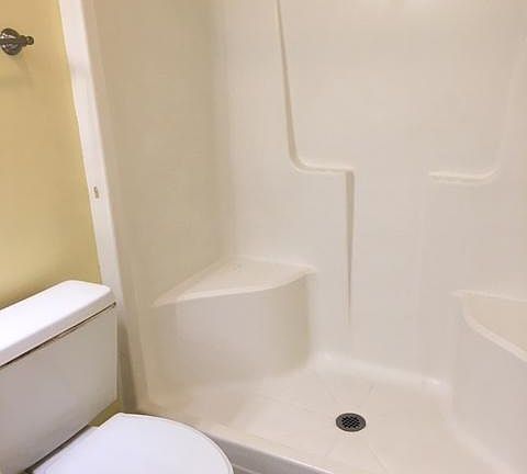 3rd image of 200 Woodgreen Dr APT 14