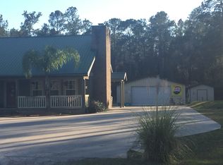 107 Ivey Rd, San Mateo, FL 32187