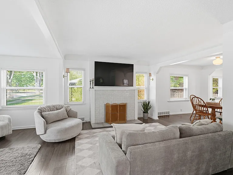 1401 Midland Blvd — Photo 4