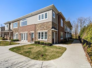5570 Arbor Chase Dr, Ann Arbor, MI 48103