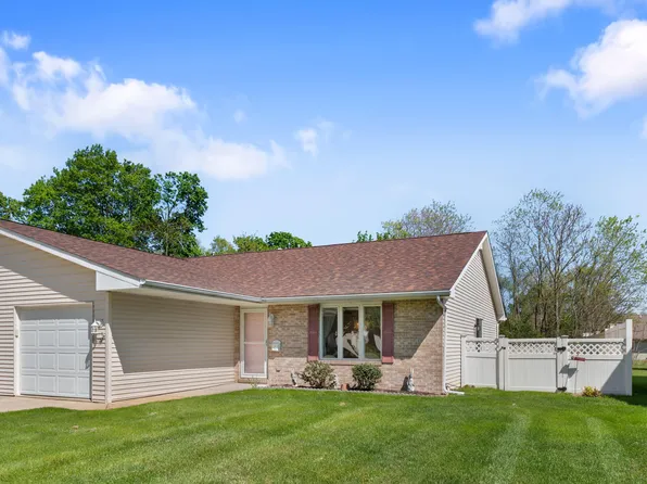 102 Riviera Dr, Michigan City, IN 46360