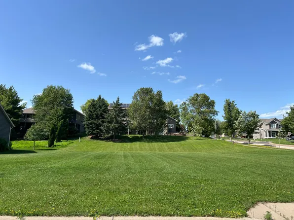 609 Afton Dr, Northfield, MN 55057