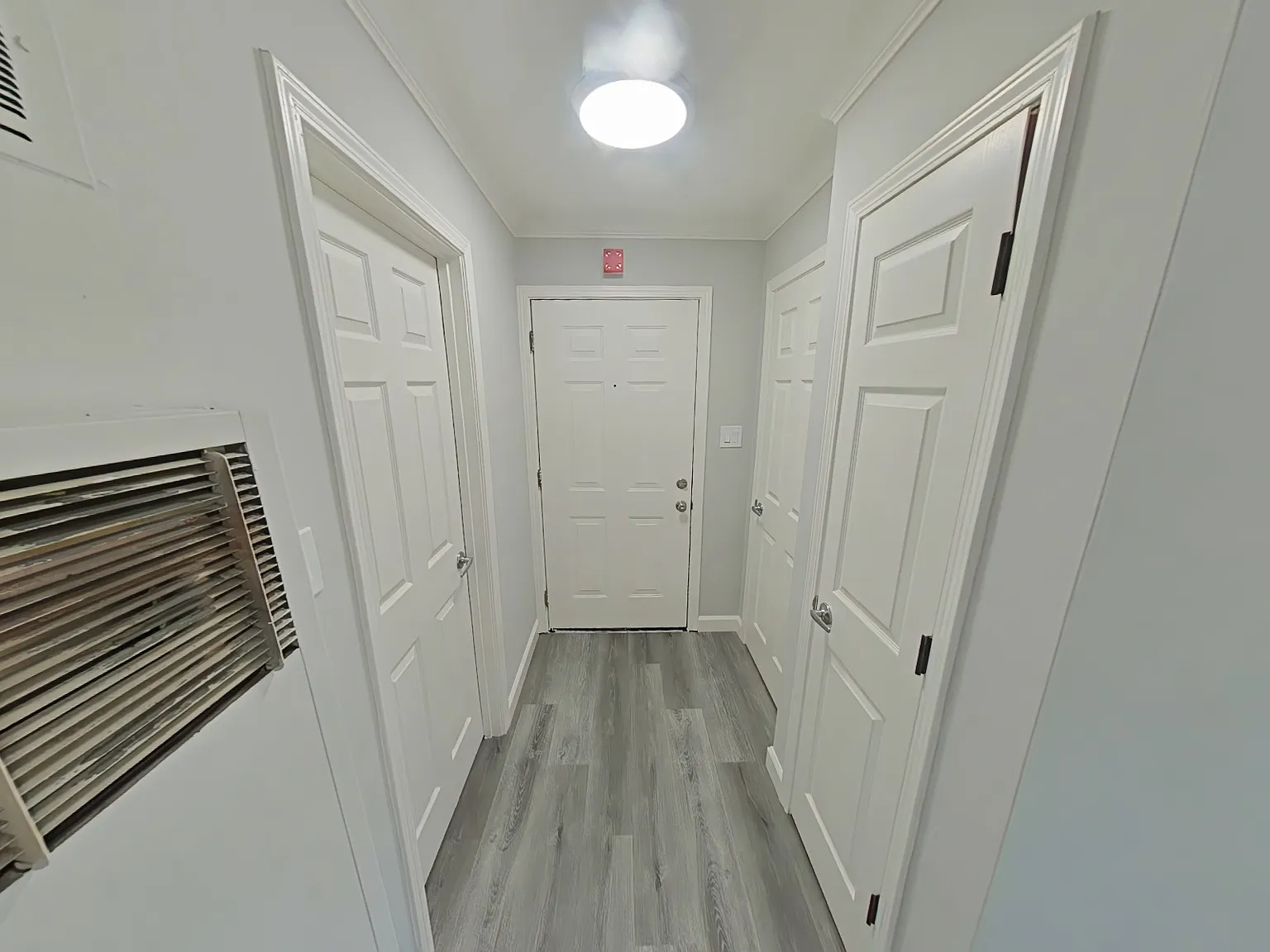 Studio, 460 sqft, $2,325 — Photo 3