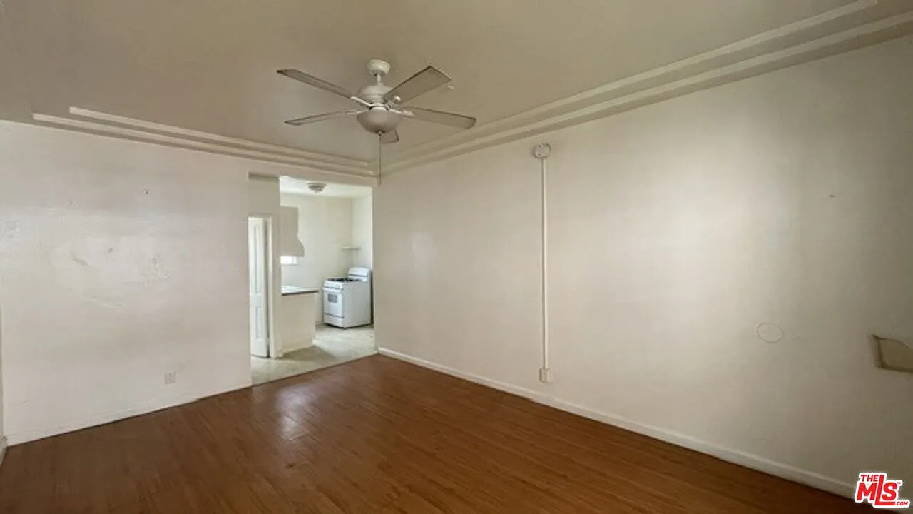Studio, 1.0 bath, 600 sqft, $1,225 — Photo 3