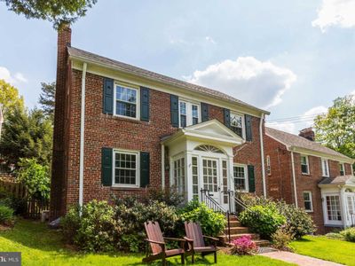 1652 Roxanna Rd NW, Washington, DC, 20012