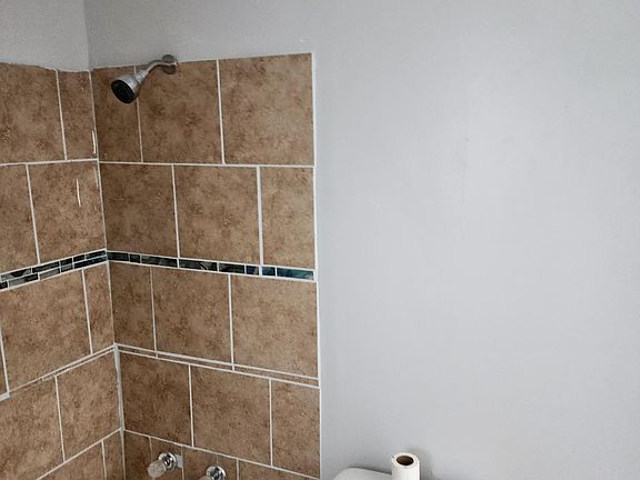 3rd image of 1392 Tunica St