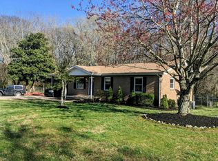11 Beth St, Mc Ewen, TN 37101