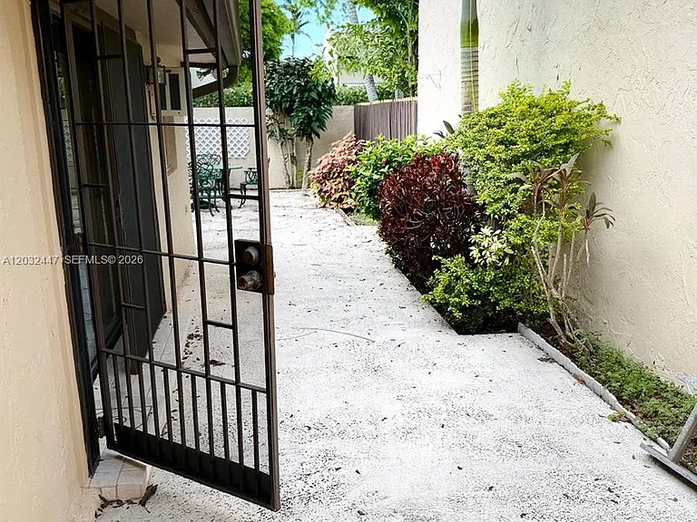 9119 SW 129th Ln — Photo 36