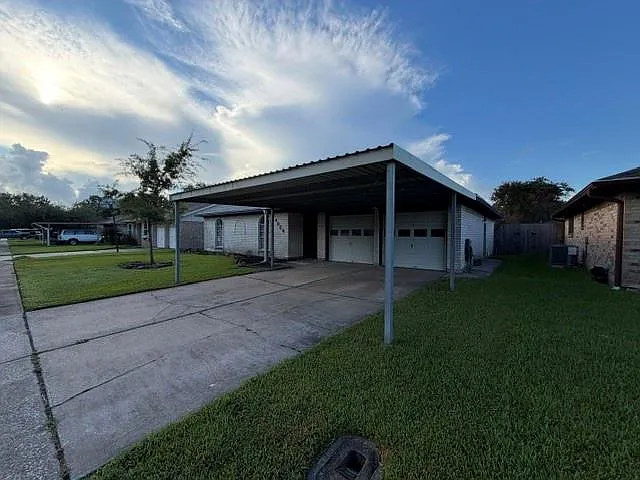 3 bed, 2.0 bath, 1234 sqft, $2,000 — Photo 2